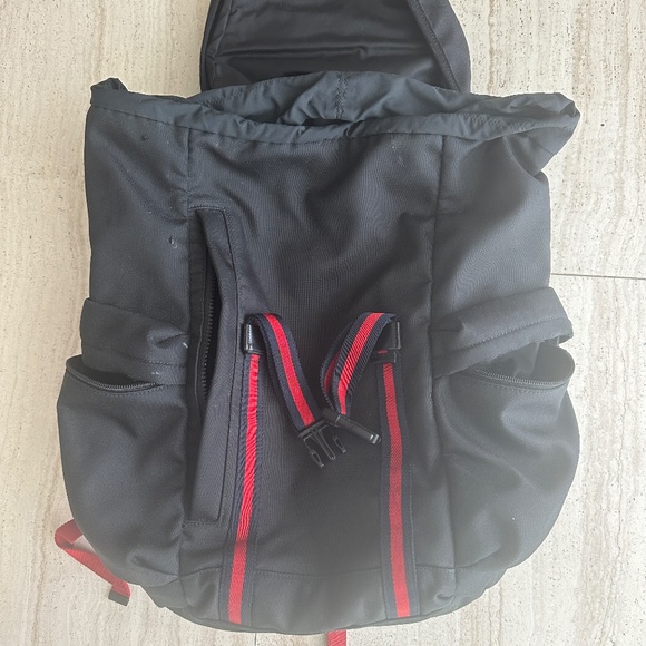 GUCCI Techno Backpack - Picture 3 of 6